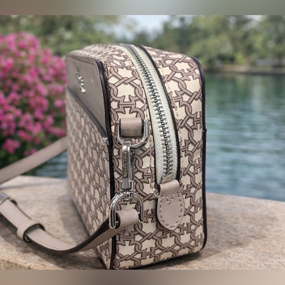 Kate Spade New York Spade Link Camera Crossbody Bag EUC - Picture 4 of 6